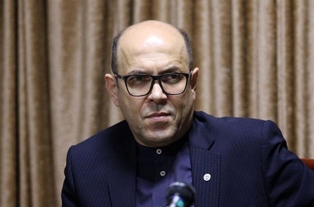 هشدار سعادتمند: دیگر سکوت نمیکنم! + عکس