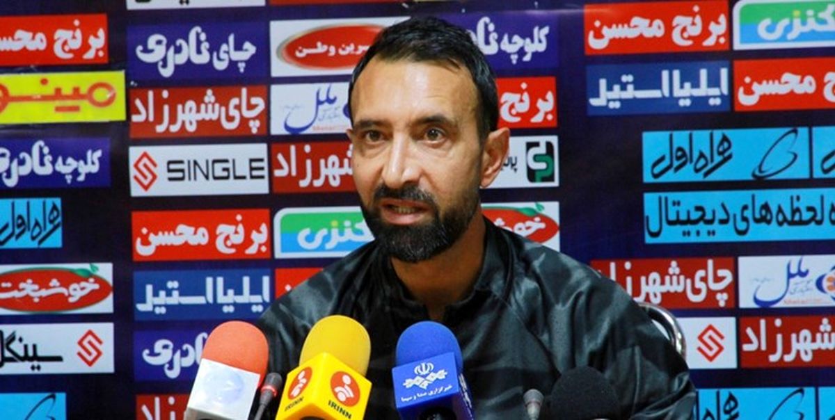 عنایتی با عصبانیت:دیگر به نشست خبری نمی آیم