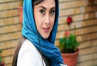 عکس لو رفته از آزاده صمدی و یک مرد در غواصی