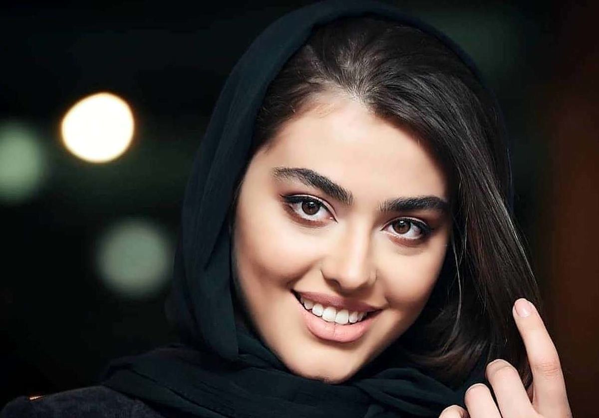 تیپ جنجالی ریحانه پارسا در ترکیه + عکس داغ