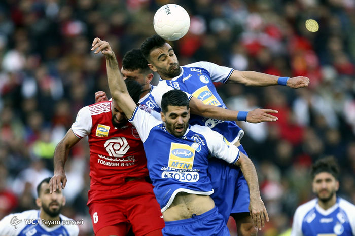 جذب بازیکن و مربی خارجی برای استقلال و پرسپولیس ممنوع شد!
