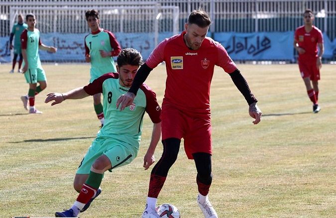 مهاجم جنجالی ایرلندی پرسپولیس همچنان نیمکتنشین
