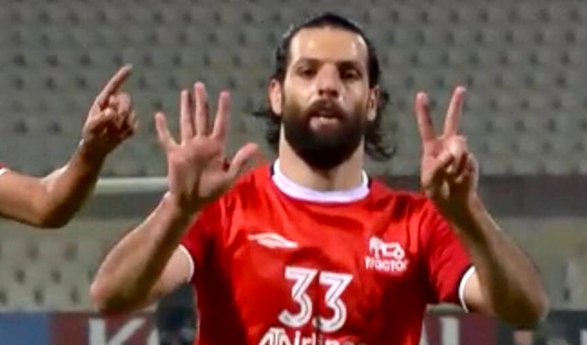 محمد عباسزاده و حرکت نمادین به یاد مرحوم دستنشان+عکس
