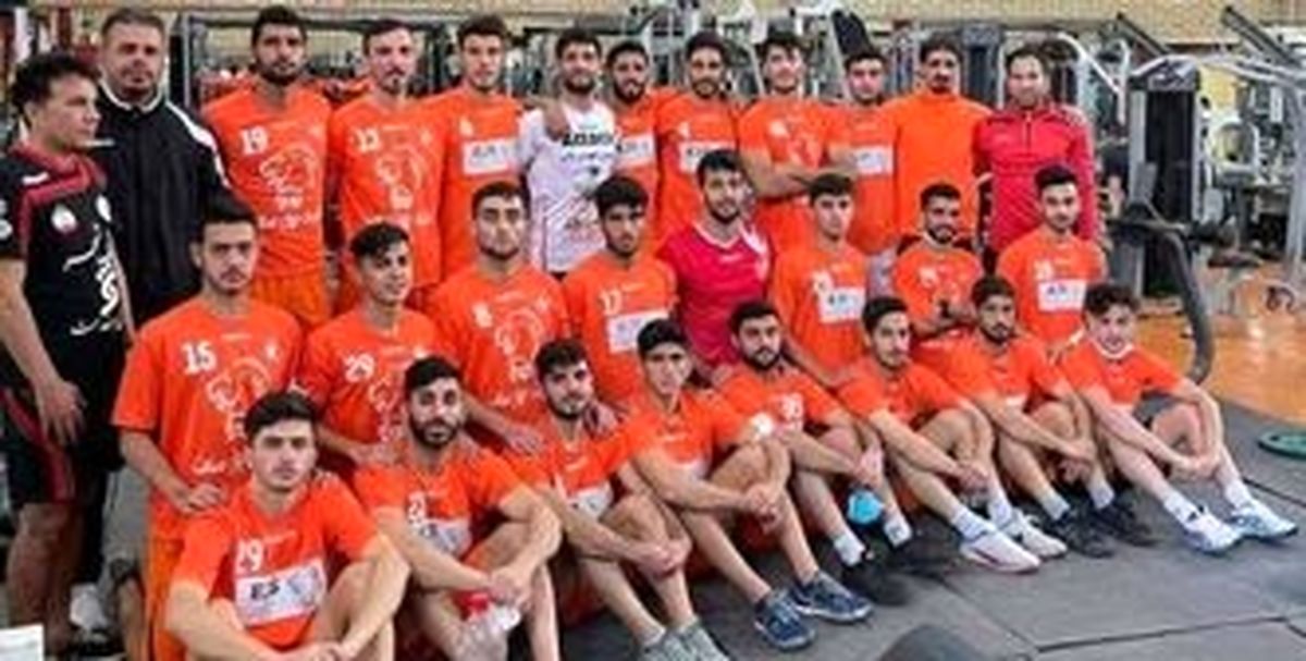 دروازه بان پرسپولیس بیهوش شد!
